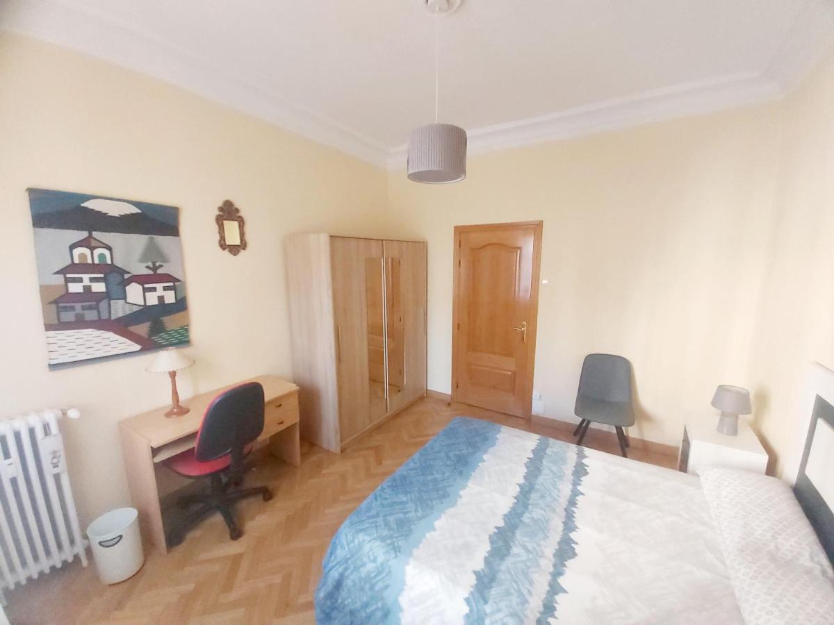 Appartamento Apartamento En Retiro Madrid Esterno foto