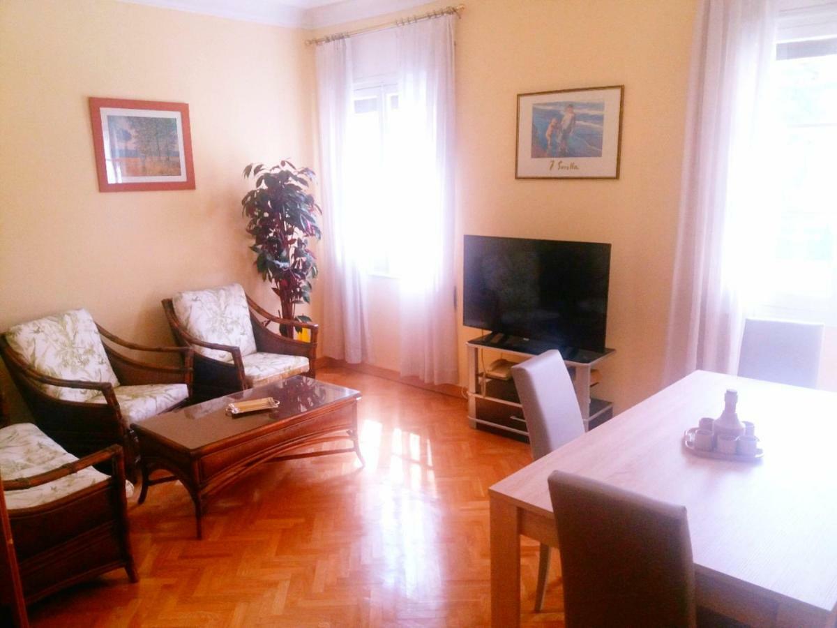 Appartamento Apartamento En Retiro Madrid Esterno foto